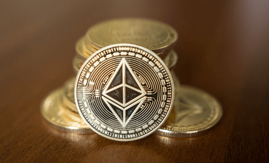 Crypto Analyst Anthony Sassano Forecasts End of Year Price for Ethereum (ETH); Ripple (XRP) and Pullix (PLX) See High Whale Activity