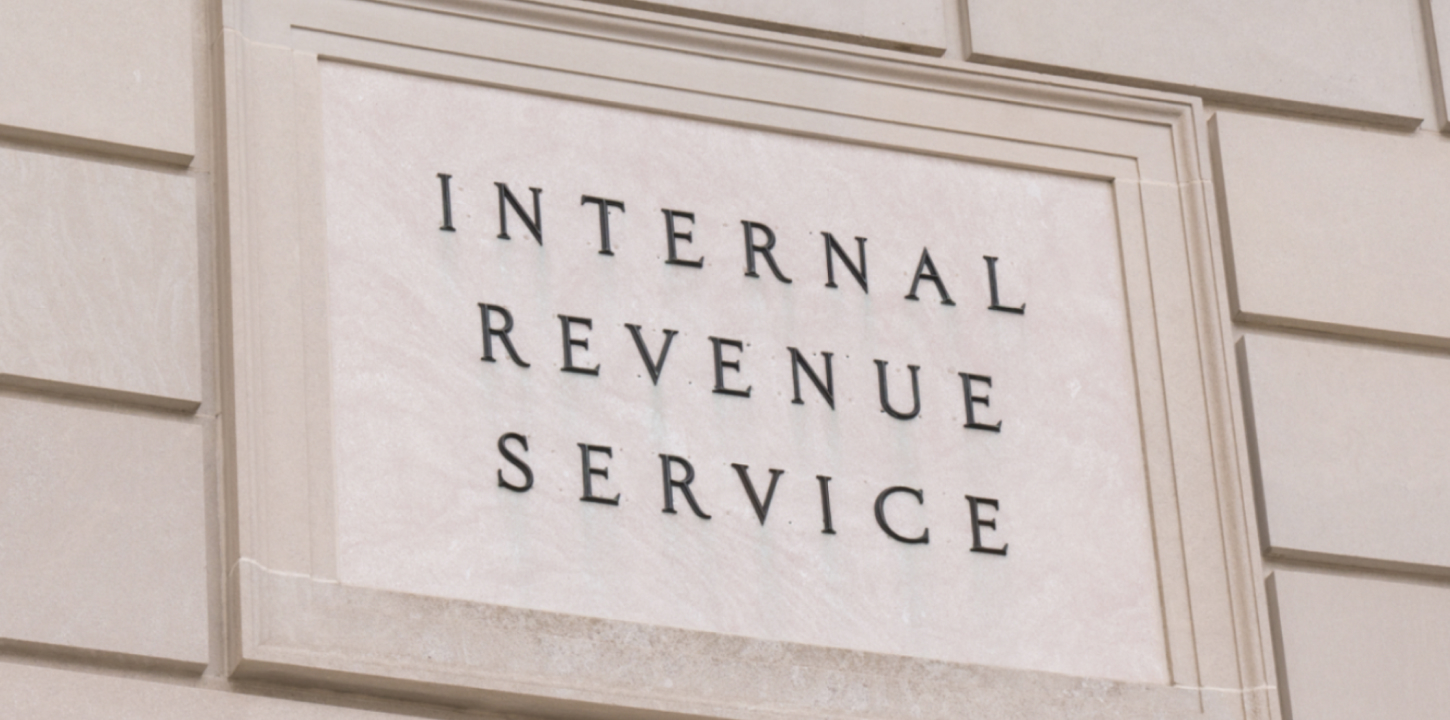 Senators Urge IRS To Implement Crypto Tax Reporting Guidelines Before 2026
