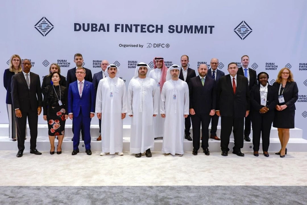 Maktoum bin Mohammed engages with global policy makers and financial industry leaders at the second Dubai FinTech Summit 11